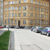 Silnice míří na dům
